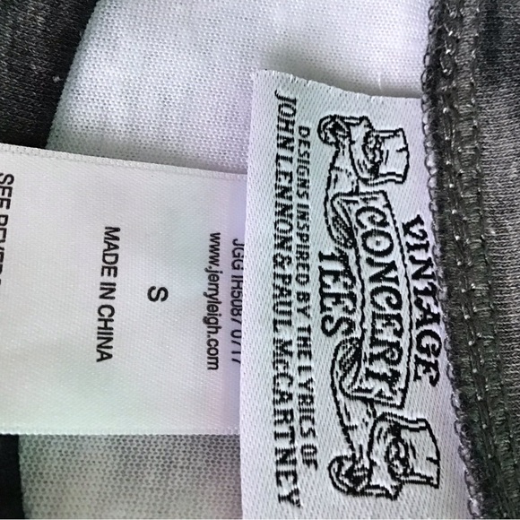 Fun Beatles shirt, size S, Vintage Concert Tees - Picture 2 of 4